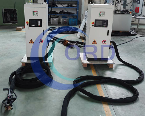 Specjalistyczne urządzenie indukcyjne IGBT do nagrzewania śrub w turbinach hydraulicznych, parowych, gazowych i sprężarkach wszystkich rozmiarów.